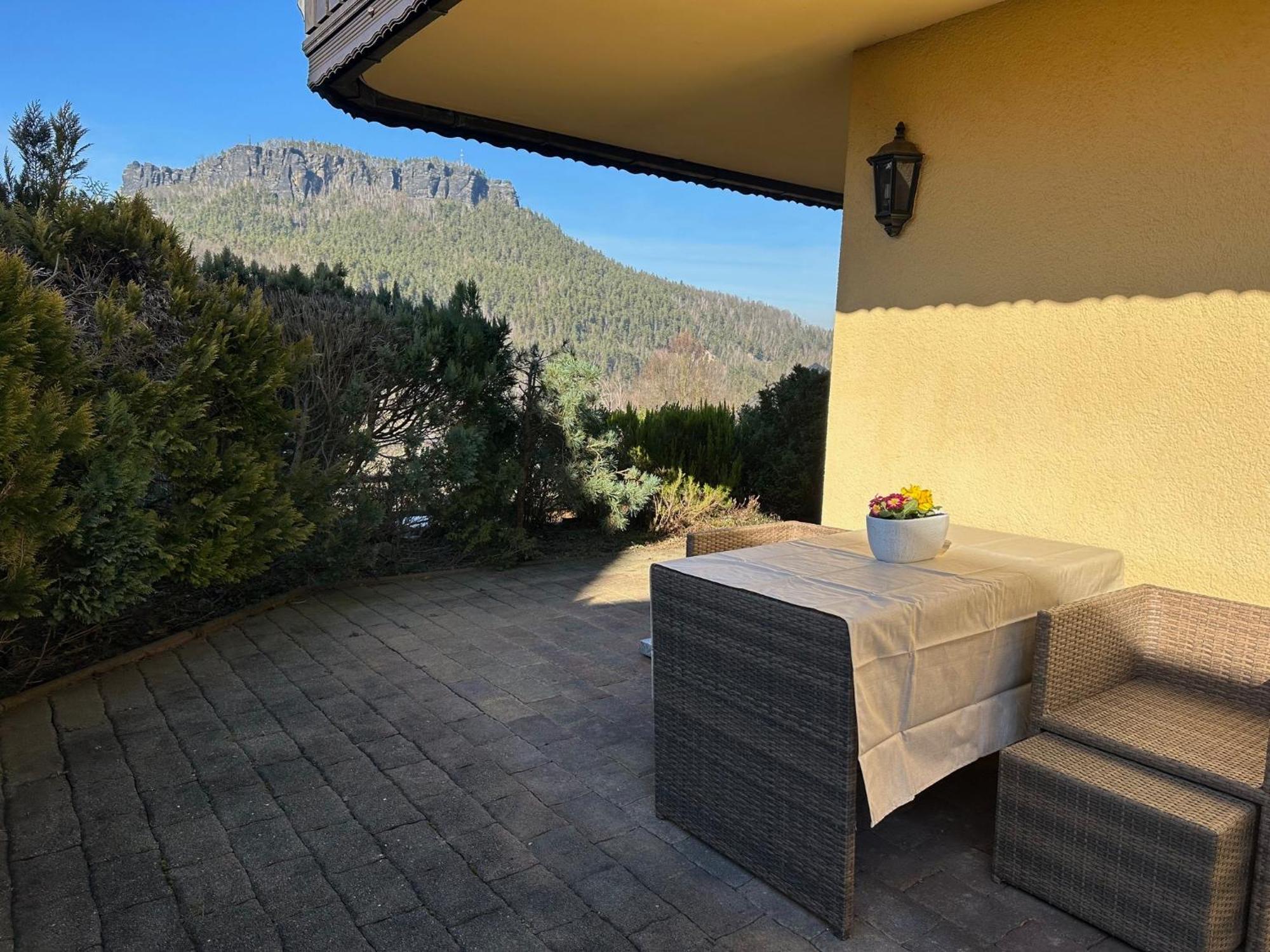 Ferienwohnung 1 Festungsblick Konigstein an der Elbe Bagian luar foto